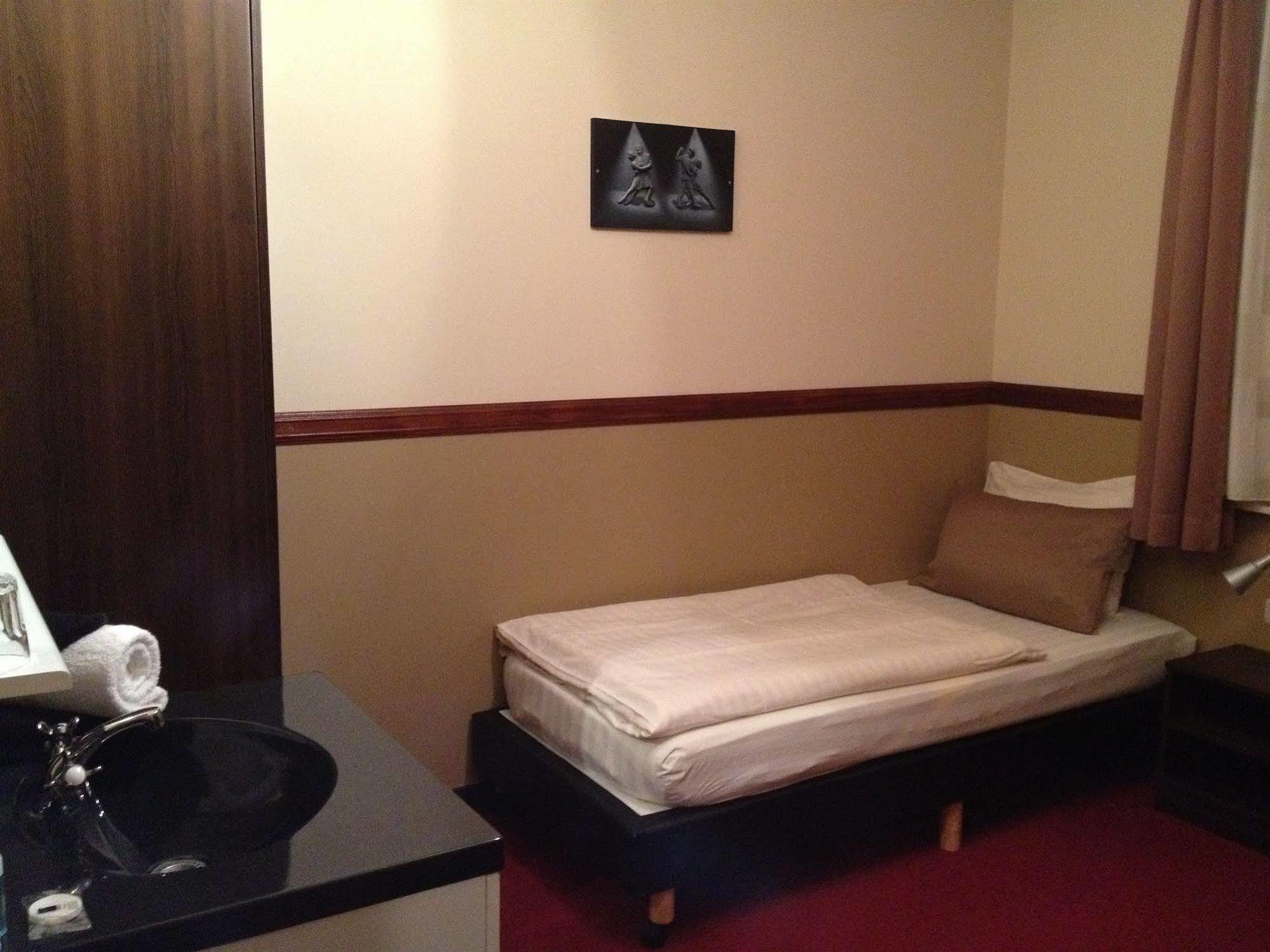 Hotel Frans Op Den Bult Deurningen ภายนอก รูปภาพ